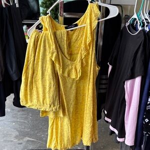 Yellow Floral Ruffle Cold-Shoulder sleepwear